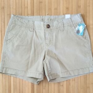 Maurices Tan Khaki Cotton Shorts, Size 3/4, NEW